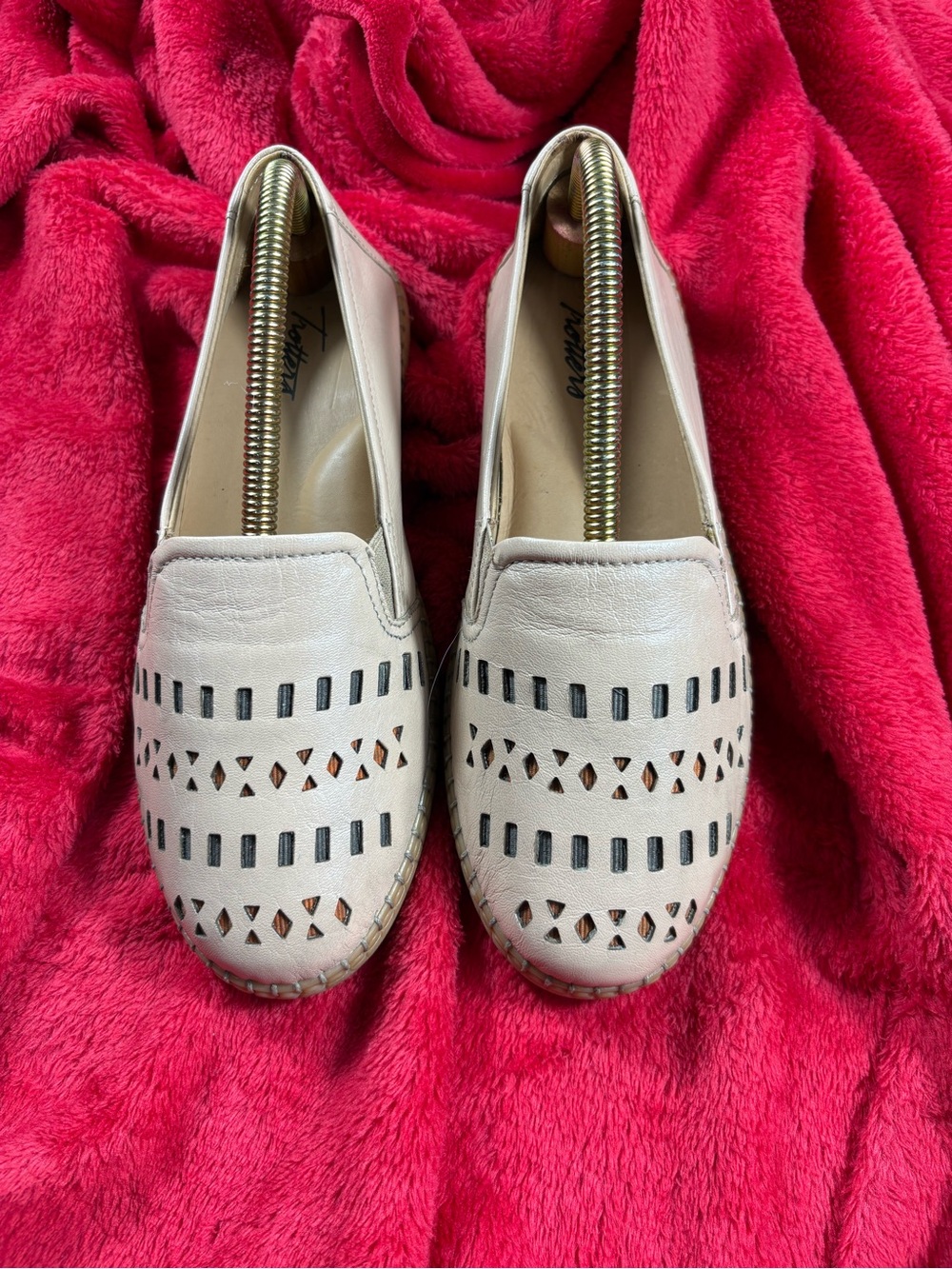 Trotters Cream Laser-Cut Slip-On Loafers